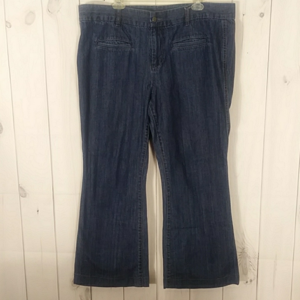 Old Navy classic rise jeans 18